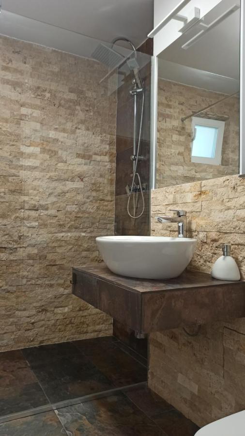 Chrysanthemum Apartment Сигишоара Екстериор снимка